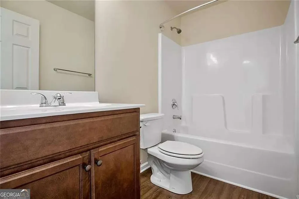 5831 Peltier TRCE Norcross, GA 30093