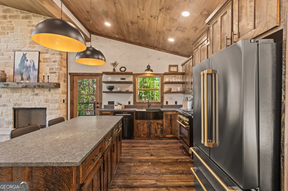 4739 Big Ridge RD Talking Rock, GA 30175