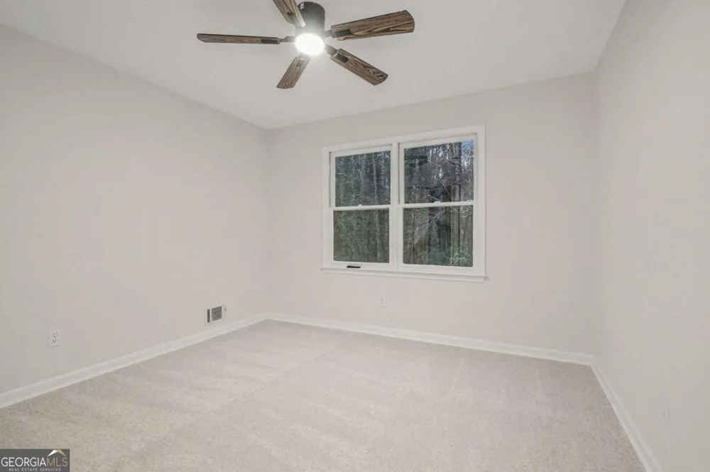 5464 Breathitt DR SW Lilburn, GA 30047
