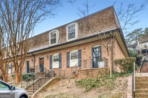 1261 Lavista RD NE
