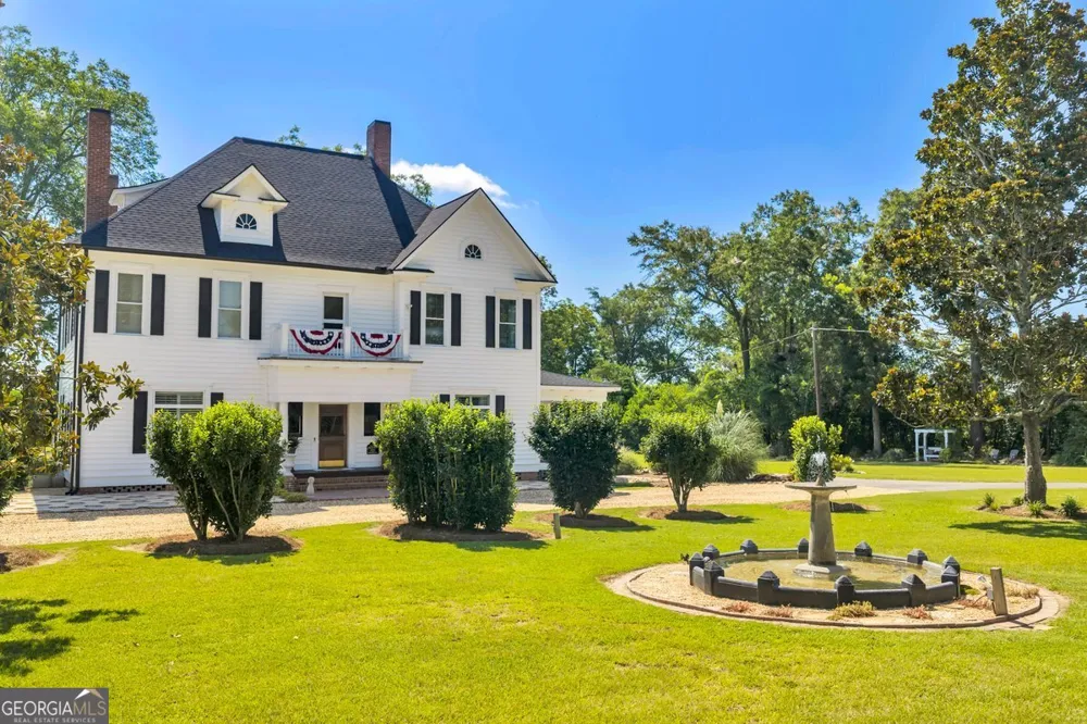 700 N 3rd ST Vienna, GA 31092