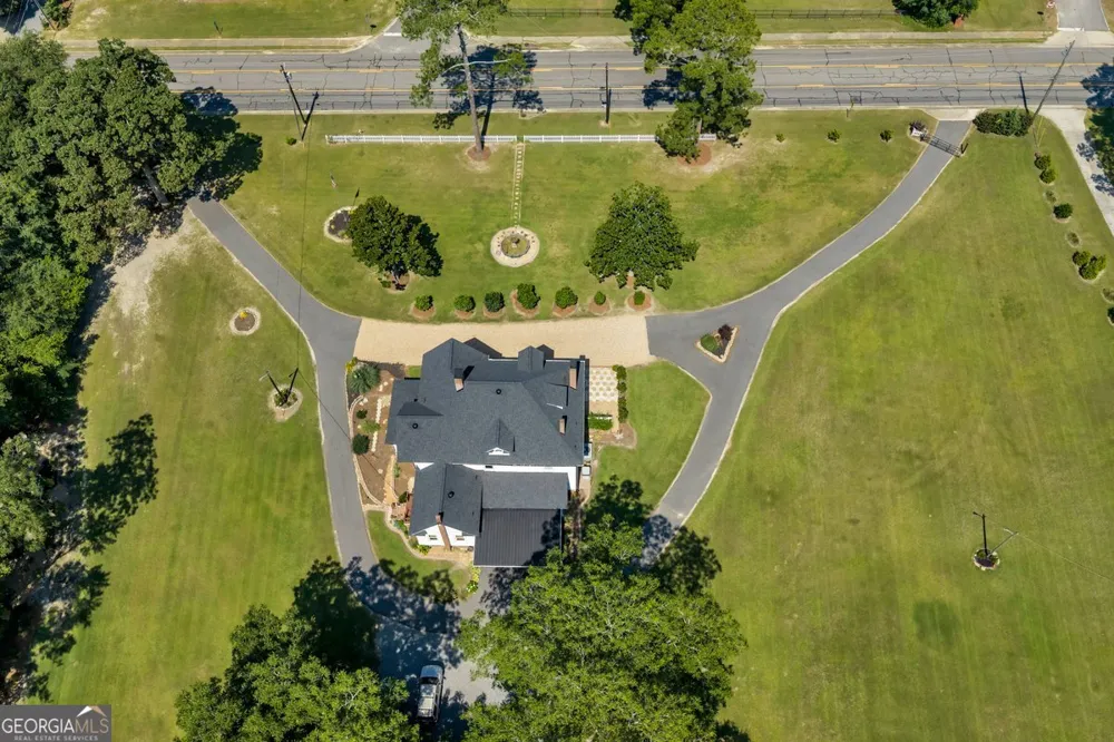 700 N 3rd ST Vienna, GA 31092