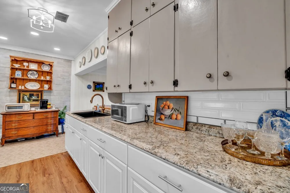 613 N 3rd ST Vienna, GA 31092