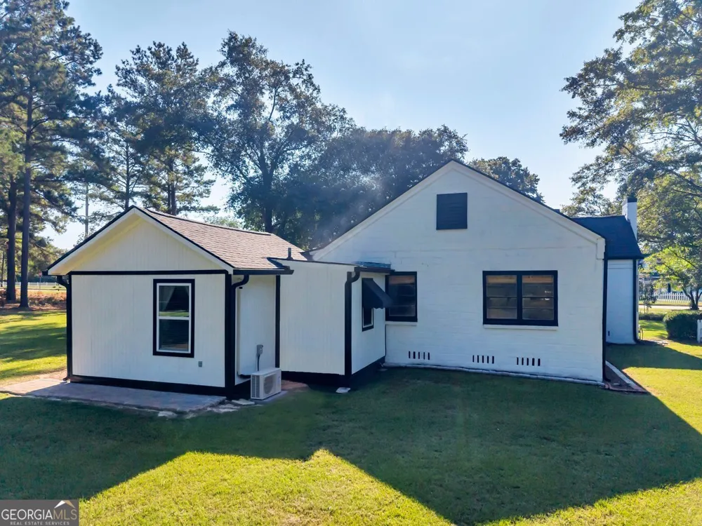 613 N 3rd ST Vienna, GA 31092