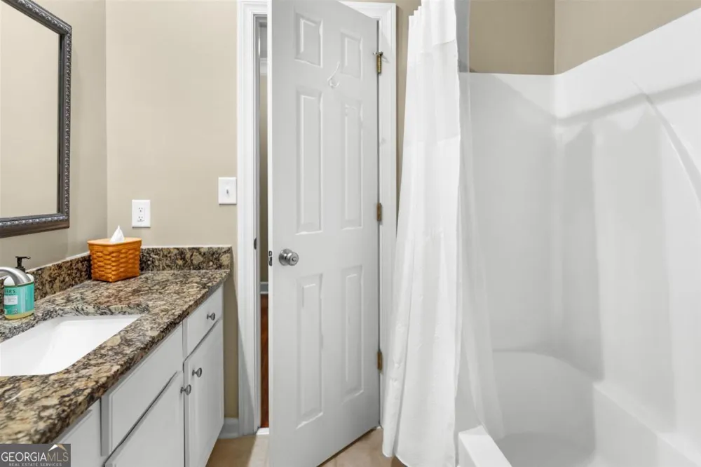 171 H Farriers LN Eatonton, GA 31024