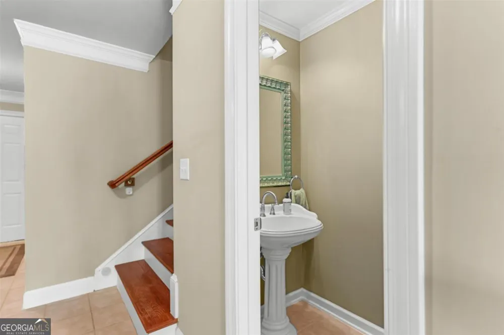 171 H Farriers LN Eatonton, GA 31024