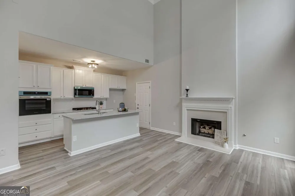 3941 Lake Pass LN Suwanee, GA 30024