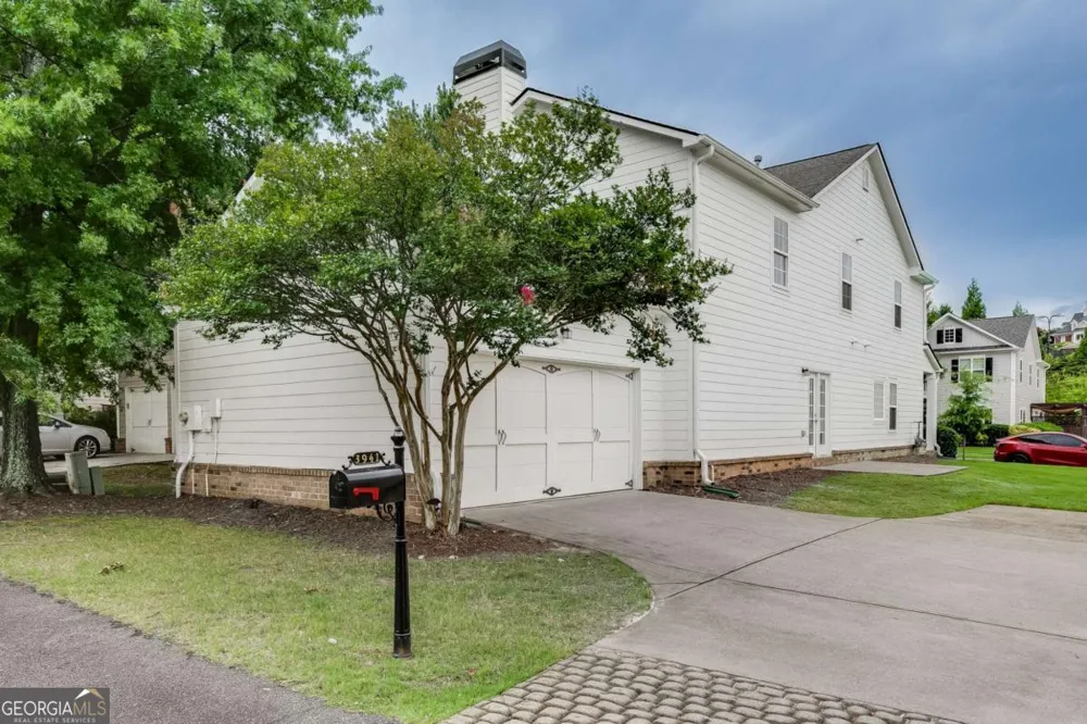 3941 Lake Pass LN Suwanee, GA 30024