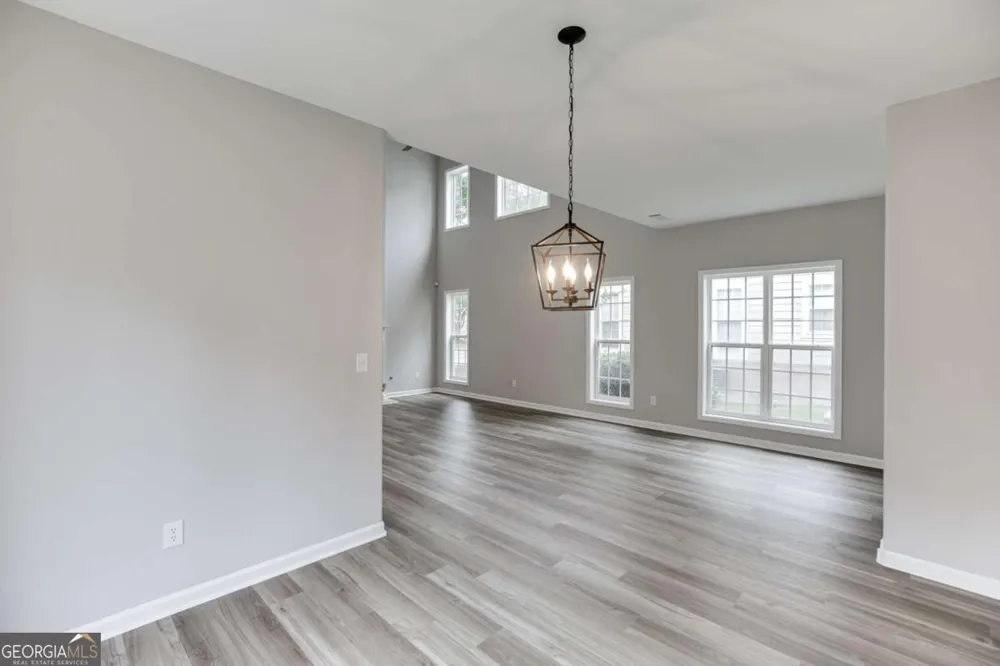 3941 Lake Pass LN Suwanee, GA 30024