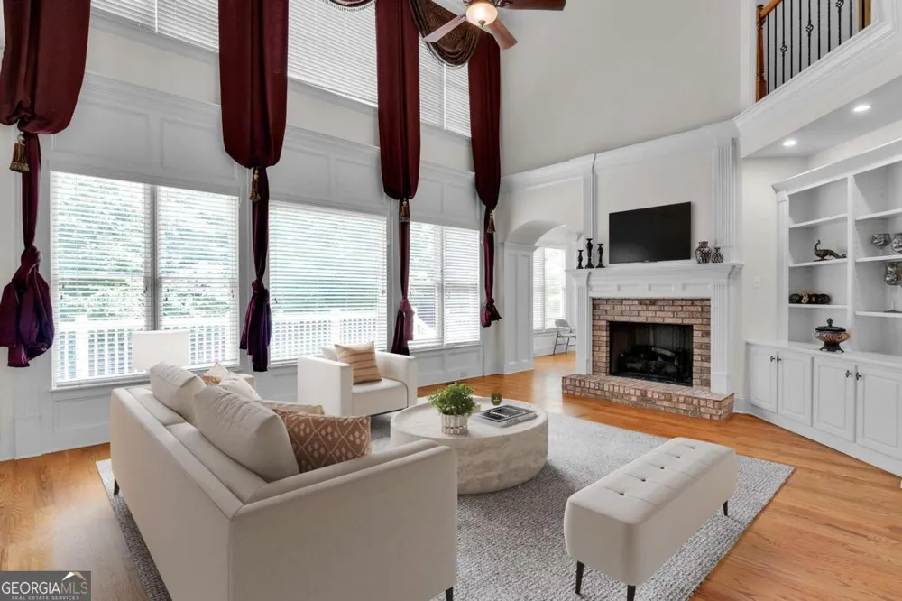 1020 Cranbrook Glen LN Snellville, GA 30078