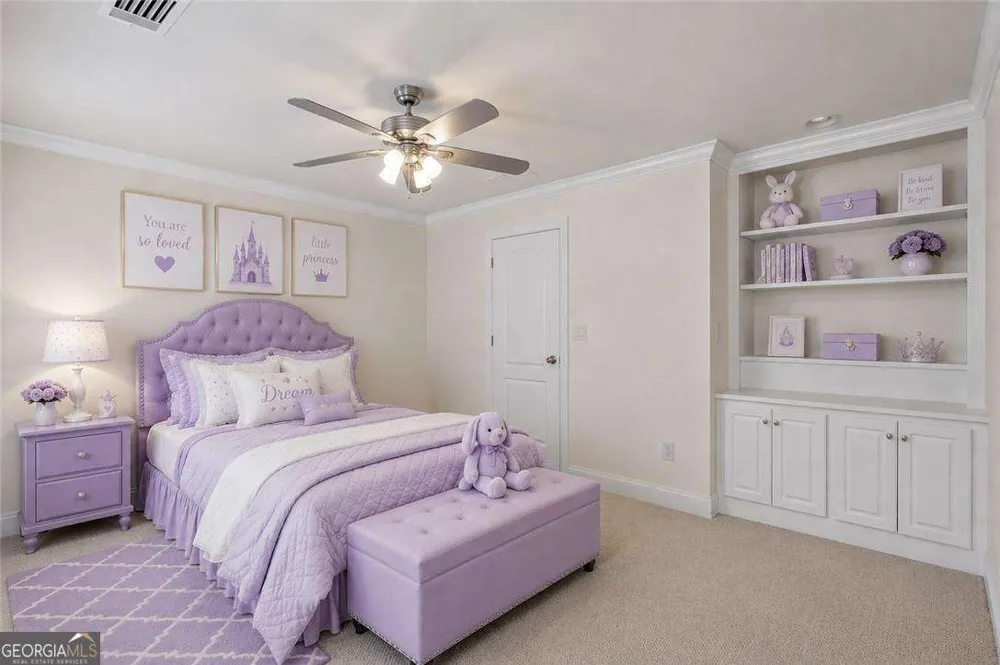 1020 Cranbrook Glen LN Snellville, GA 30078