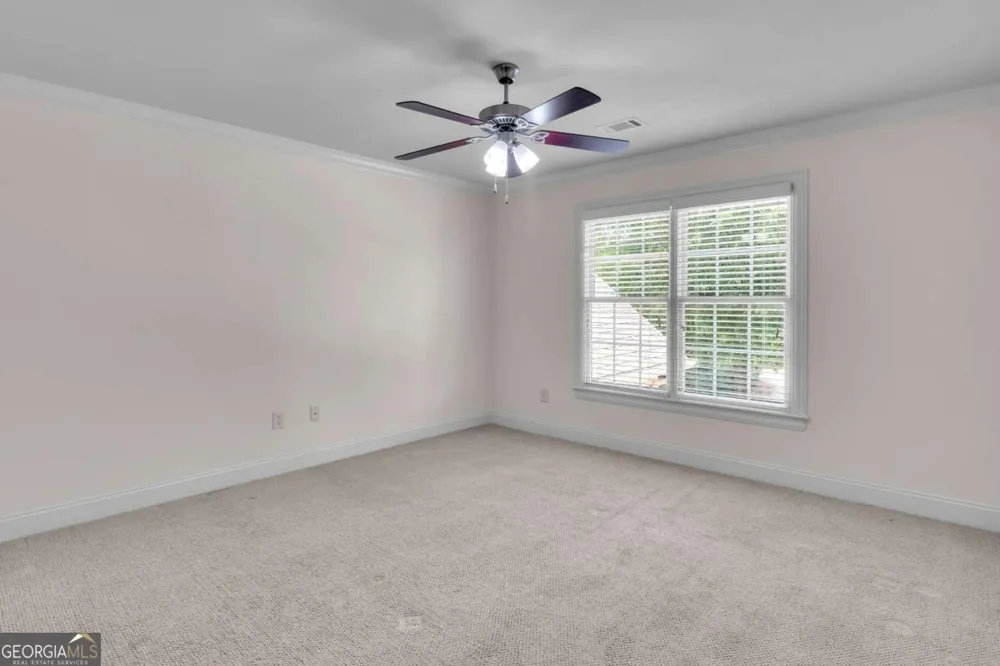 1020 Cranbrook Glen LN Snellville, GA 30078