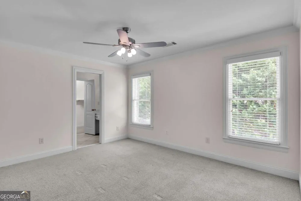 1020 Cranbrook Glen LN Snellville, GA 30078