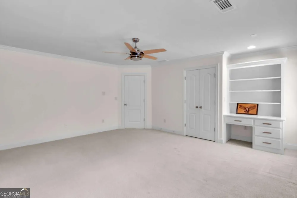 1020 Cranbrook Glen LN Snellville, GA 30078