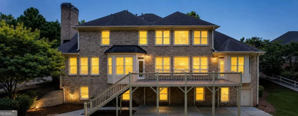 1020 Cranbrook Glen LN Snellville, GA 30078