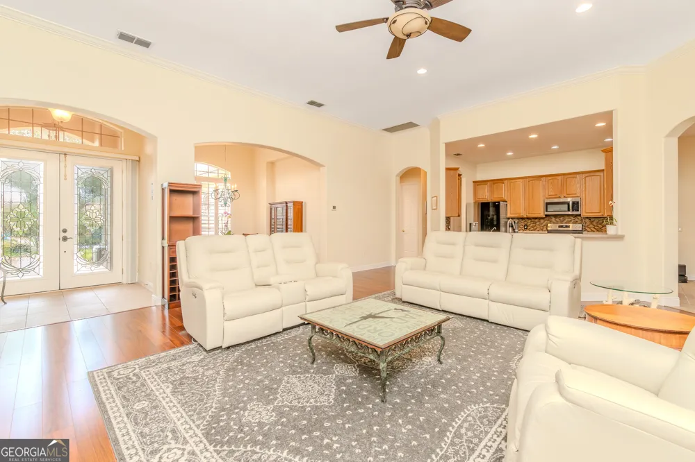 537 Montage LN Kissimmee, FL 34759