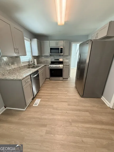 2005 Benson AVE SE Smyrna, GA 30080
