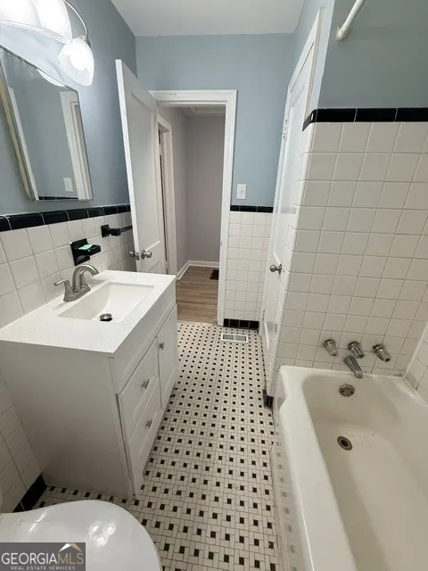 2005 Benson AVE SE Smyrna, GA 30080