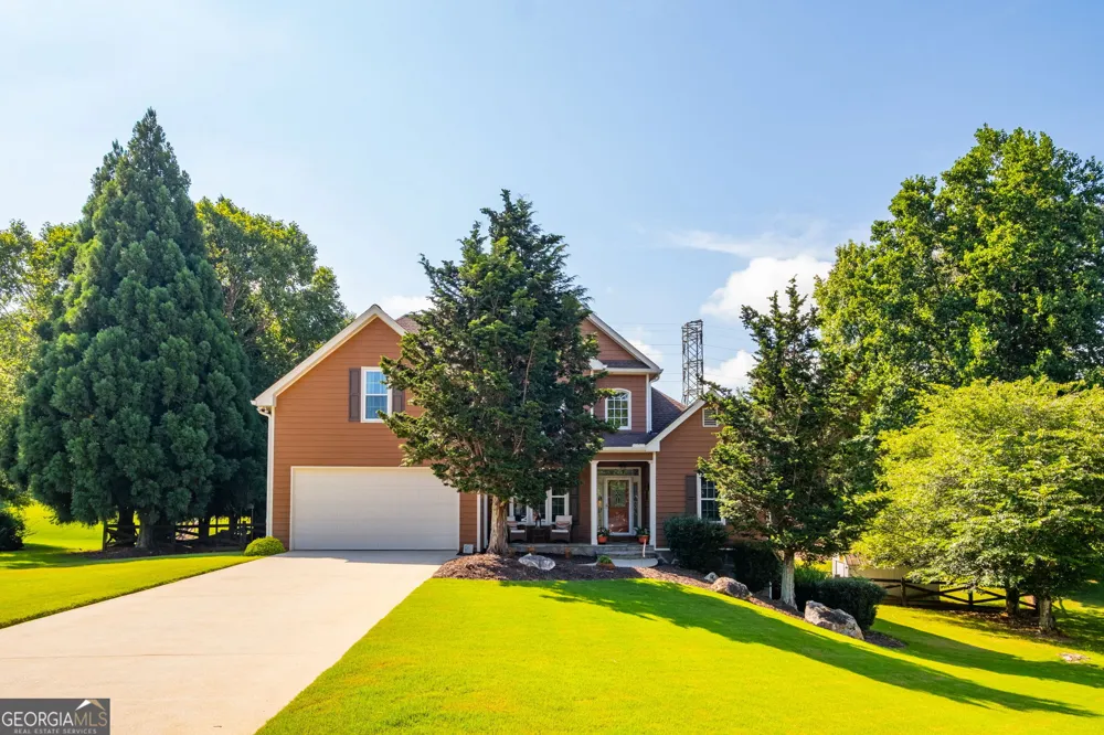 4967 Reed Field DR NE Oakwood, GA 30566