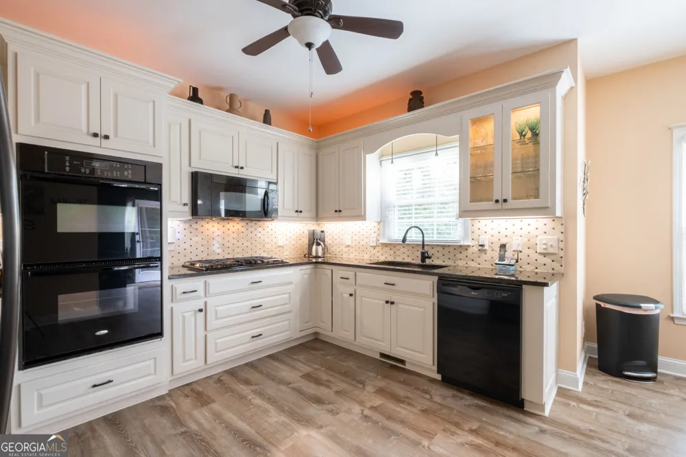 4967 Reed Field DR NE Oakwood, GA 30566