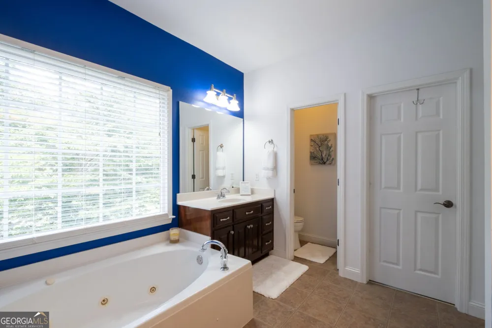 4967 Reed Field DR NE Oakwood, GA 30566