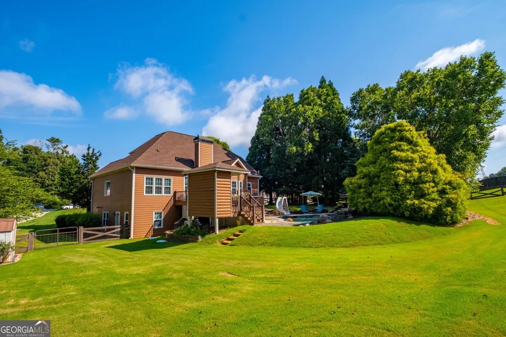 4967 Reed Field DR NE Oakwood, GA 30566