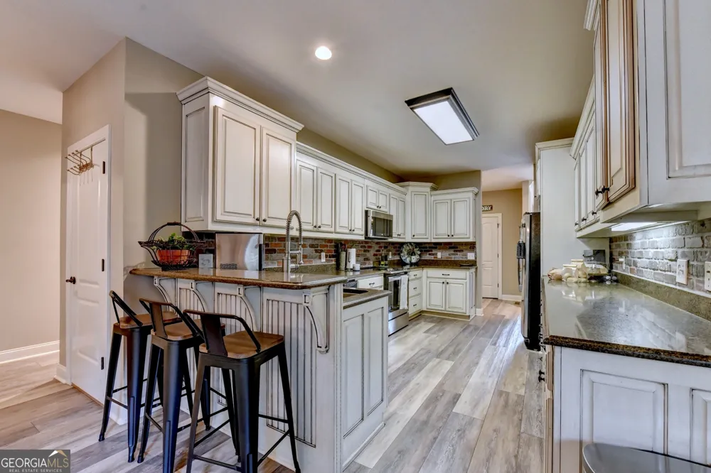 33 Highland RD N Dahlonega, GA 30533