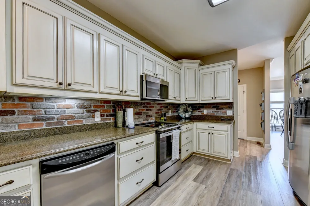 33 Highland RD N Dahlonega, GA 30533