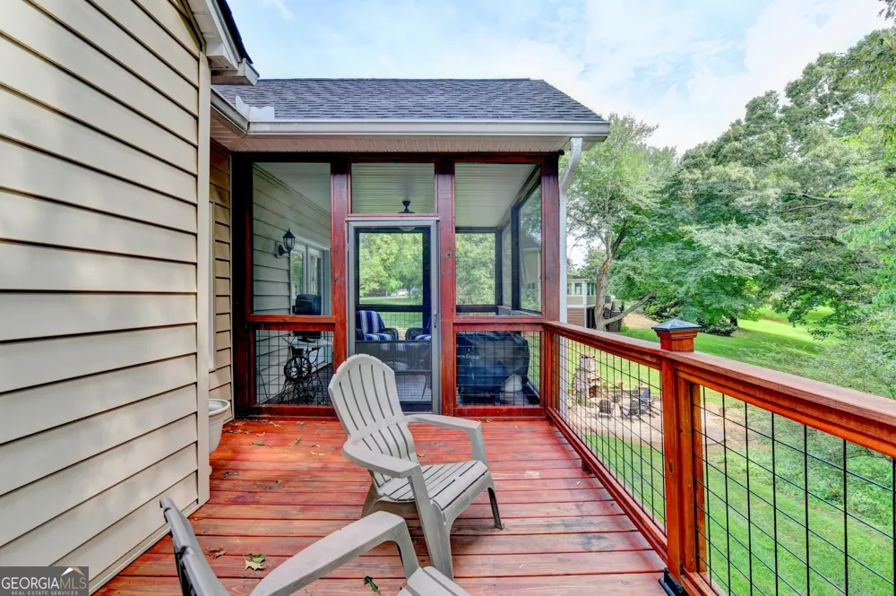 33 Highland RD N Dahlonega, GA 30533