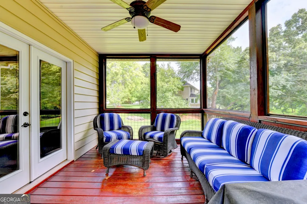 33 Highland RD N Dahlonega, GA 30533