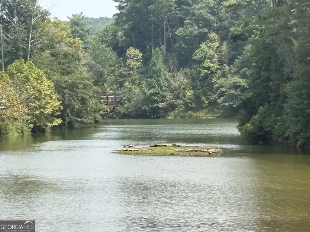 33 Highland RD N Dahlonega, GA 30533