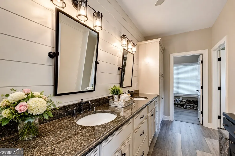 33 Highland RD N Dahlonega, GA 30533