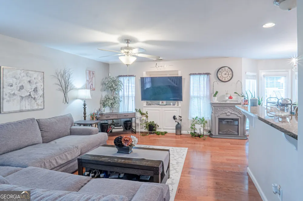 101 Oakview PSGE Canton, GA 30114