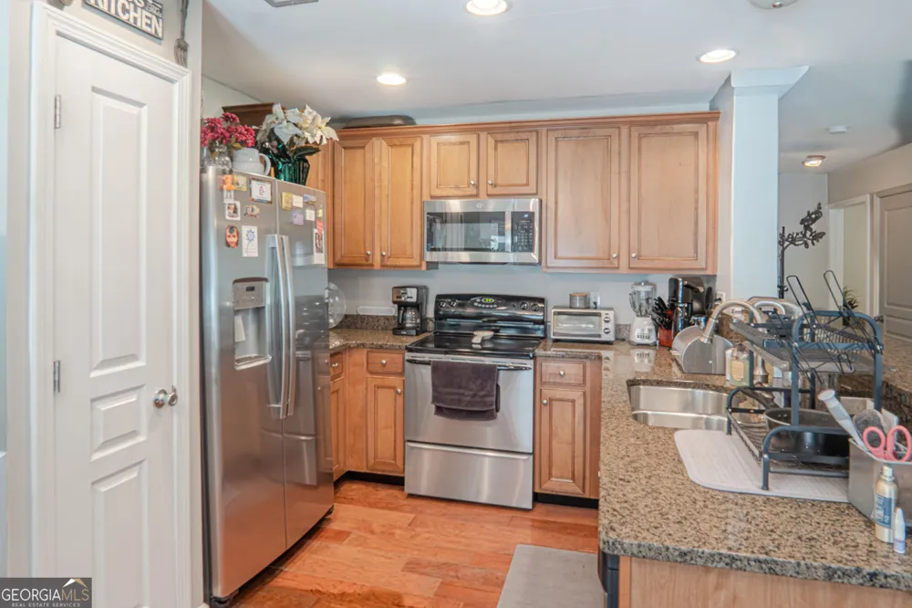 101 Oakview PSGE Canton, GA 30114