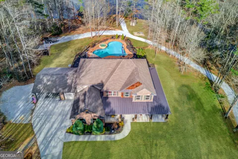 245 Lakeshore DR