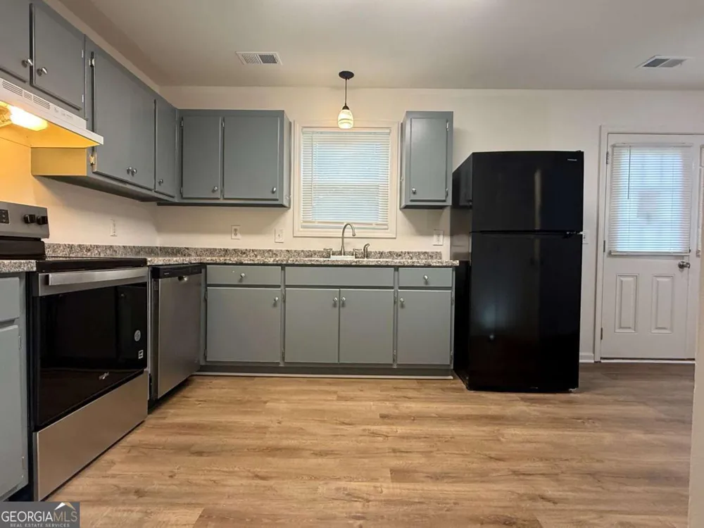 160 Second ST Winder, GA 30680