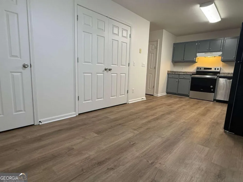 160 Second ST Winder, GA 30680