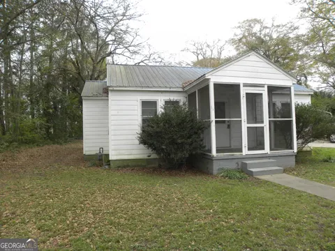 113 Maple ST