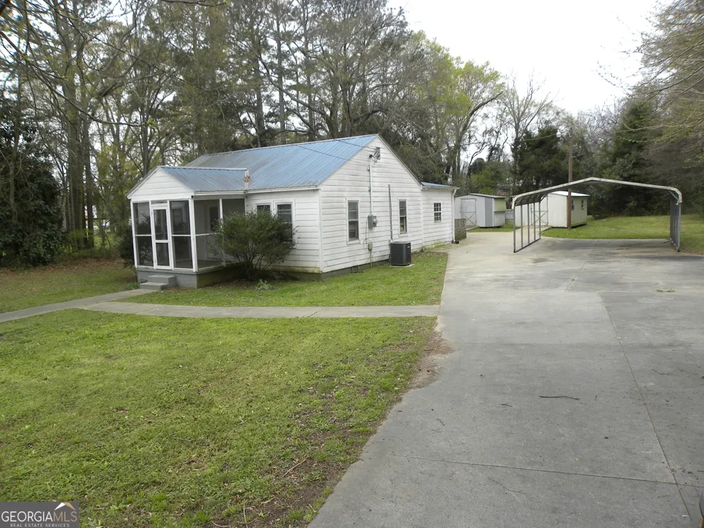 113 Maple ST Hartwell, GA 30643