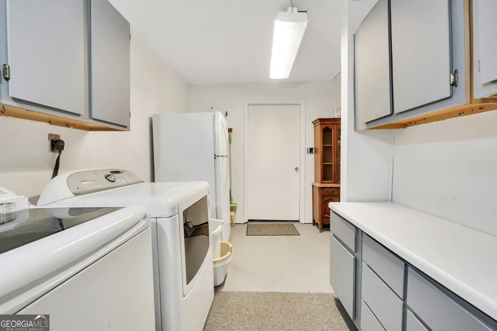 145 Old Highway 85 Senoia, GA 30276