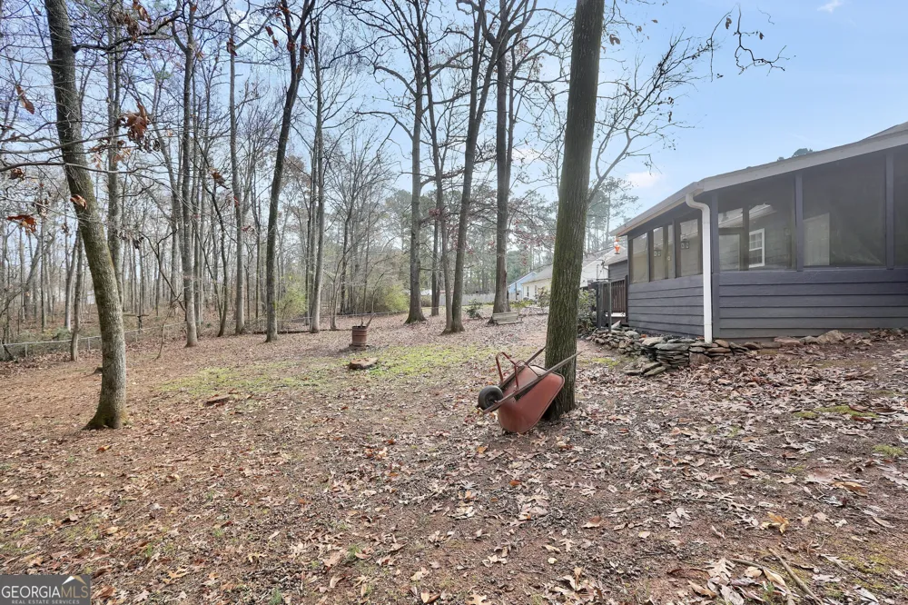 145 Old Highway 85 Senoia, GA 30276