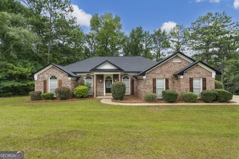 11 WALNUT CT