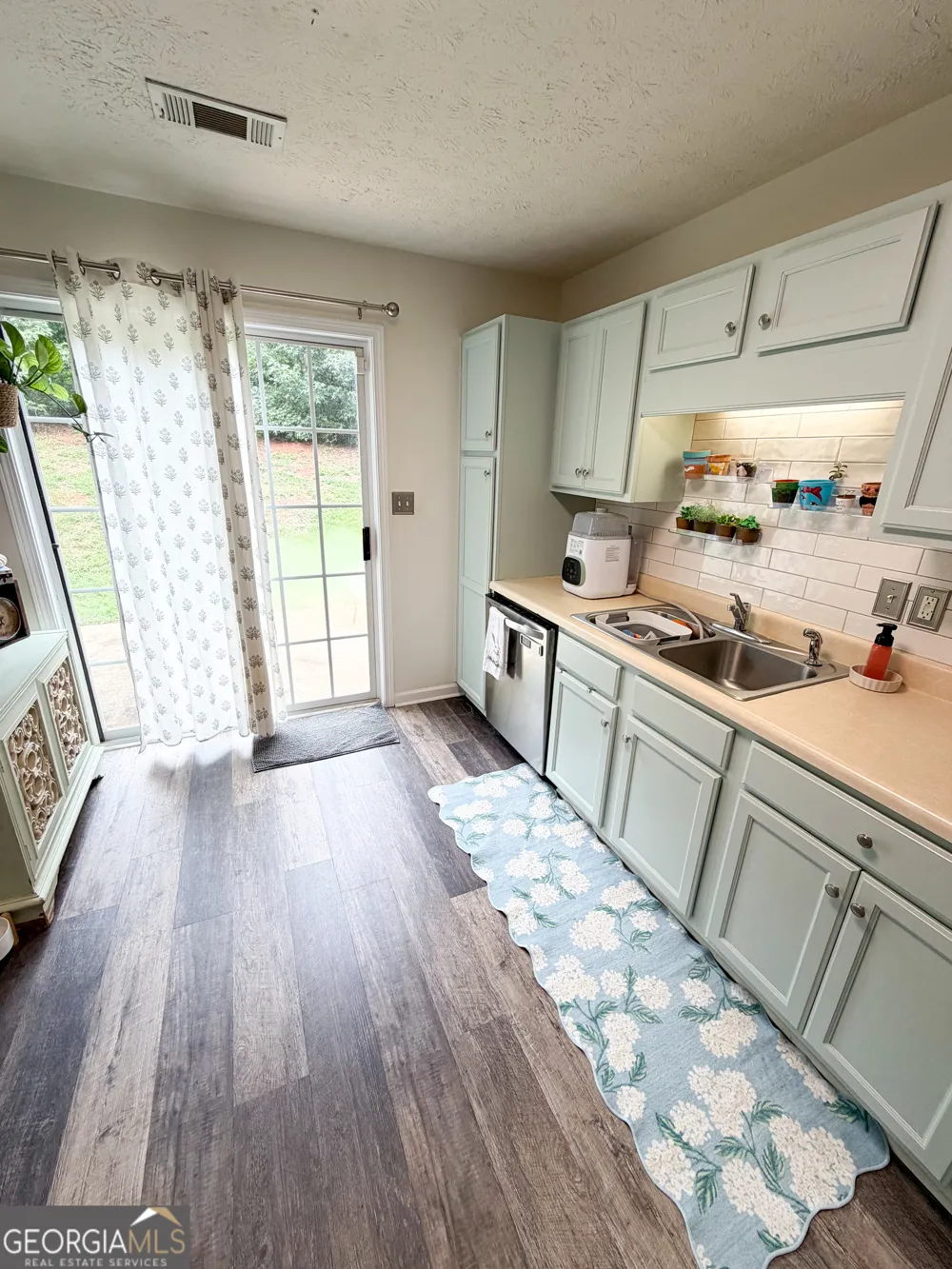 300 Edgemont DR LaGrange, GA 30240