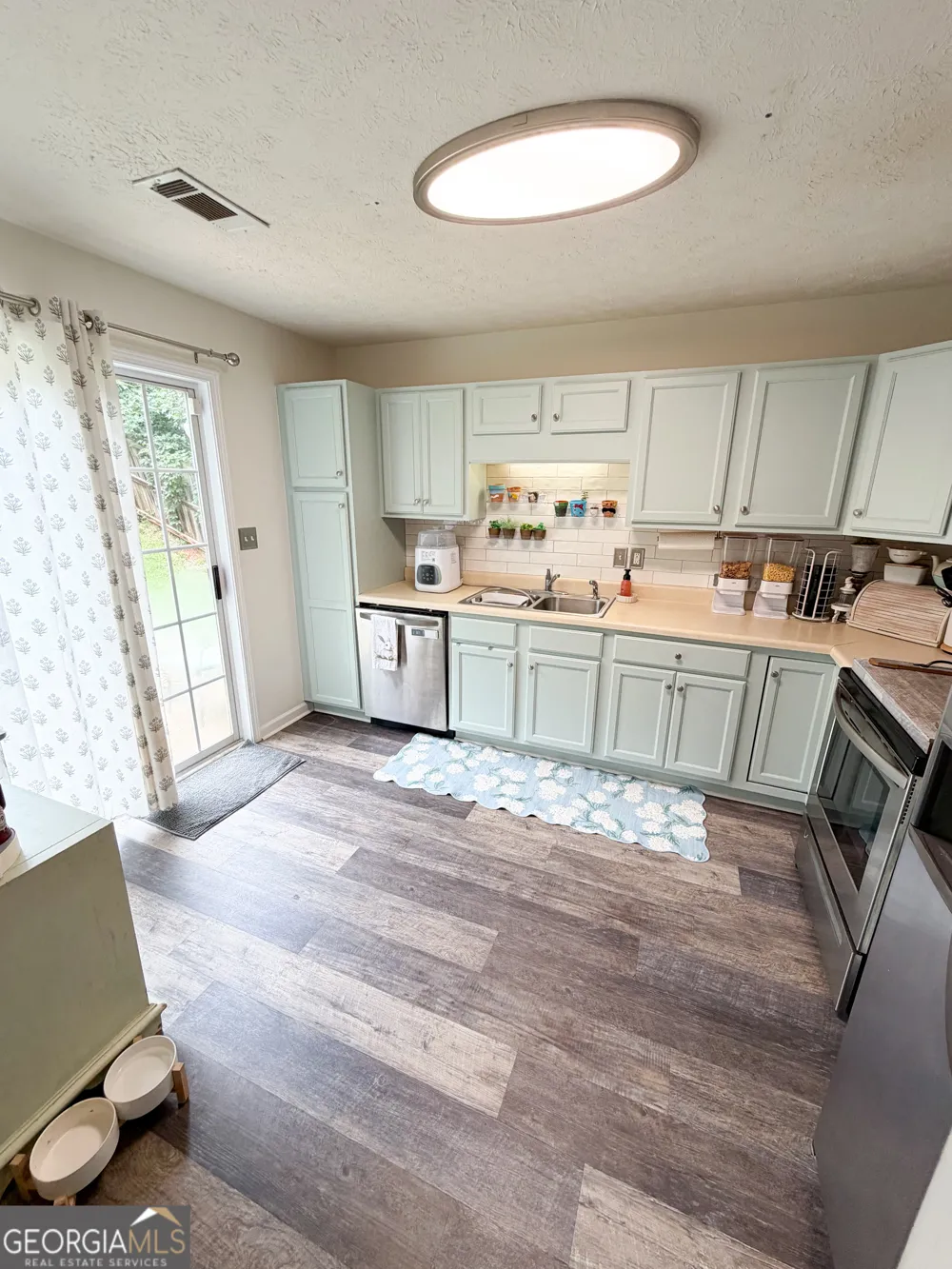 300 Edgemont DR LaGrange, GA 30240
