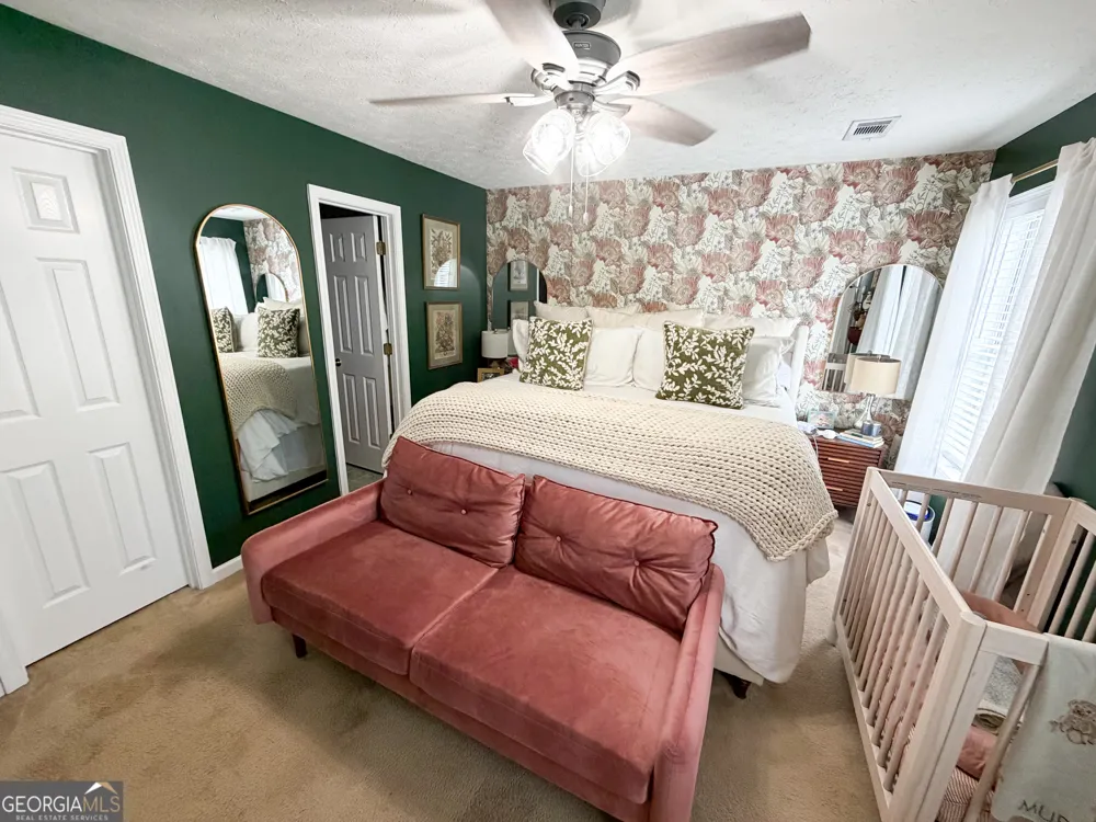 300 Edgemont DR LaGrange, GA 30240