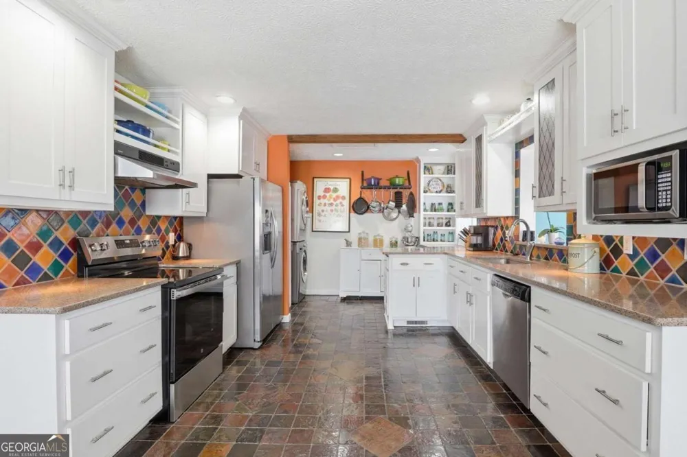 214 Horseshoe CIR Rockmart, GA 30153