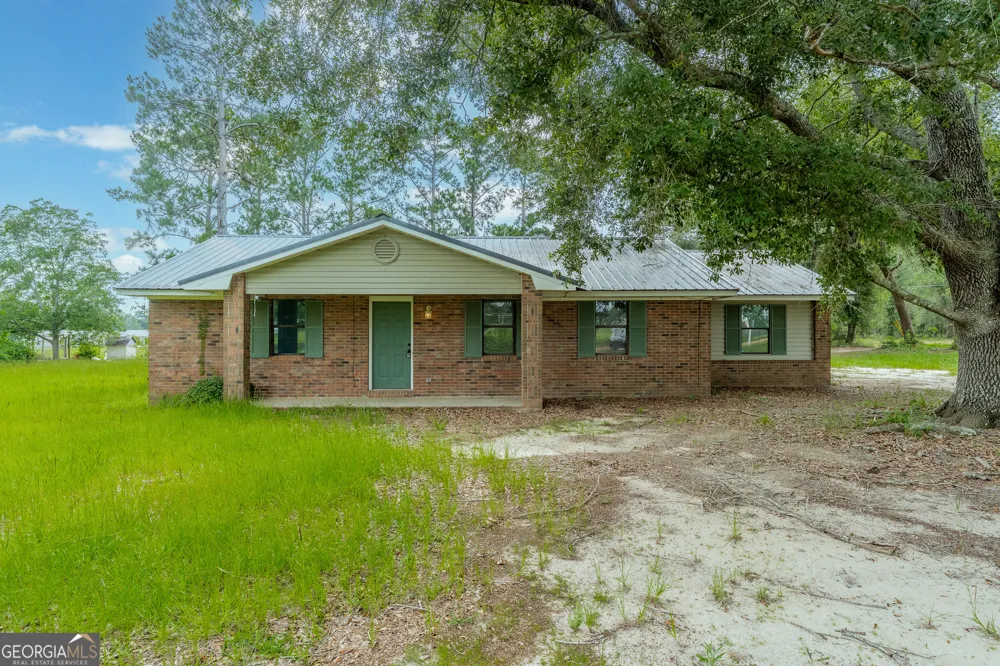 517 Ben Carver RD Douglas, GA 31535