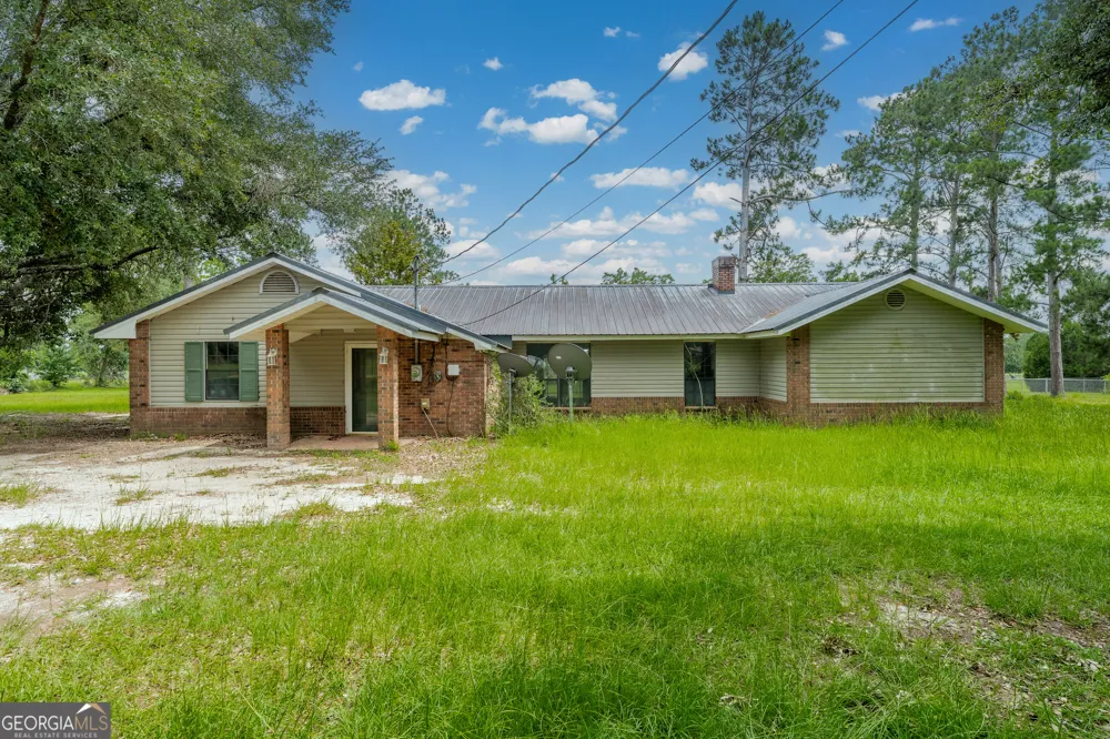 517 Ben Carver RD Douglas, GA 31535