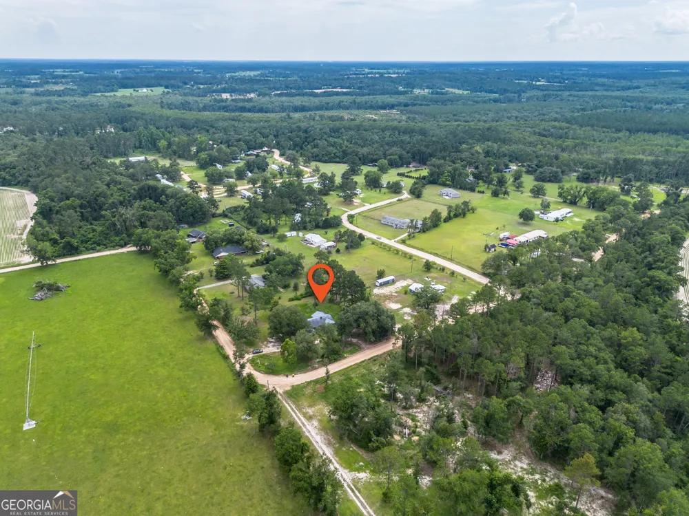 517 Ben Carver RD Douglas, GA 31535