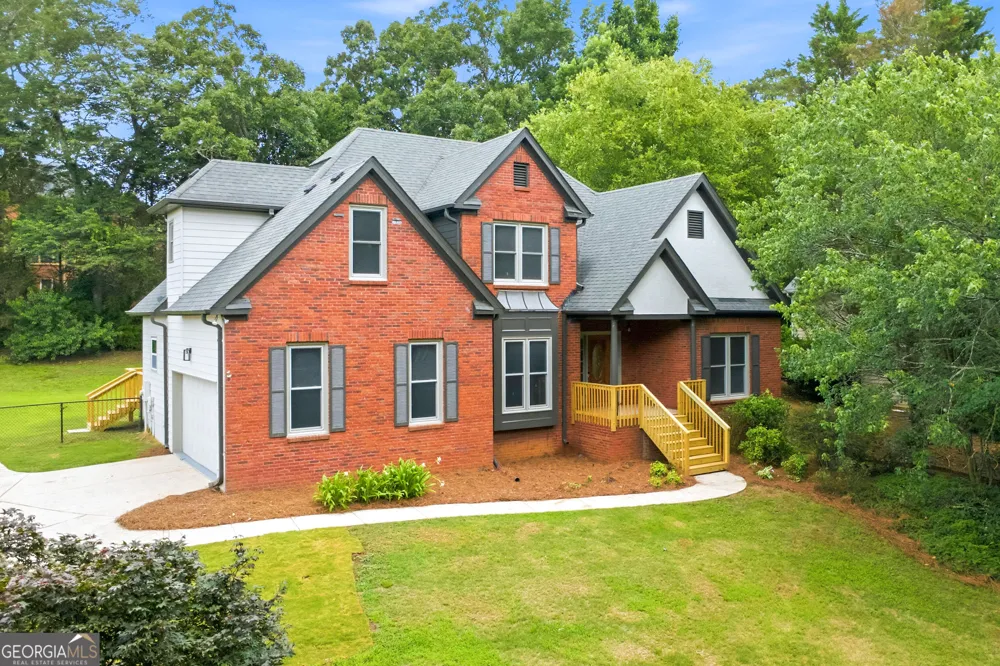 3580 Chartwell BLVD Suwanee, GA 30024